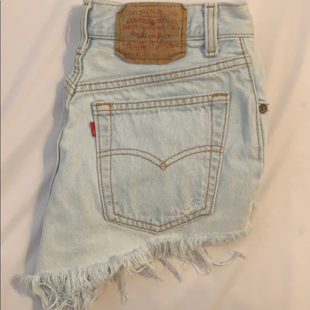 Light wash wedgie Levi short